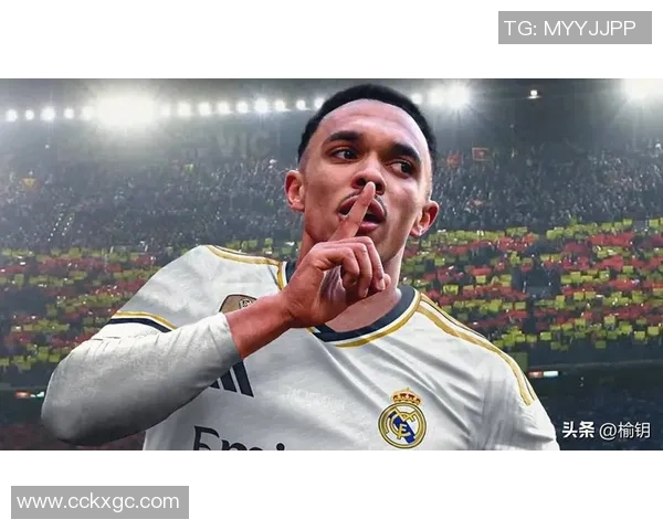 阿诺德足球球星钥匙扣独特设计展现个人风采与球场魅力